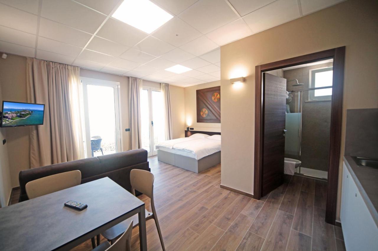 Smeraldo Dip Villa Canneto Sirmione Eksteriør billede